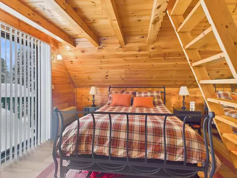 Bedroom - 361 Jackson Lodge Rd, Canaan, VT 05903 photo 6 of 7