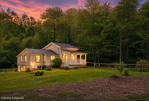 11 Lamore Rd, Essex Junction, VT 05452