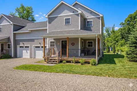 51 Hefflon Ln, Saint Albans, VT 05478