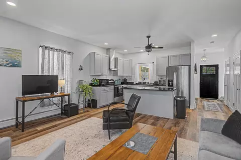 51 Hefflon Ln, Saint Albans, VT 05478