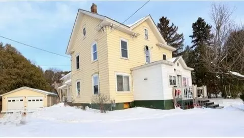 33 Grand Ave, Swanton, VT 05488