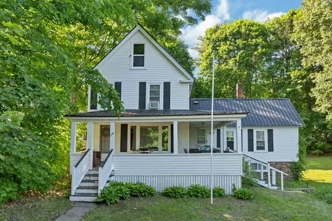178 School St, Laconia, NH 03246