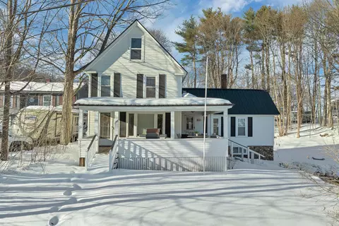 178 School St, Laconia, NH 03246