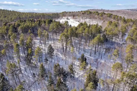 153 Russell Rd, Tunbridge, VT 05077