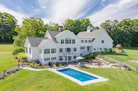1035 Holy Smoke Rd, Shaftsbury, VT 05262