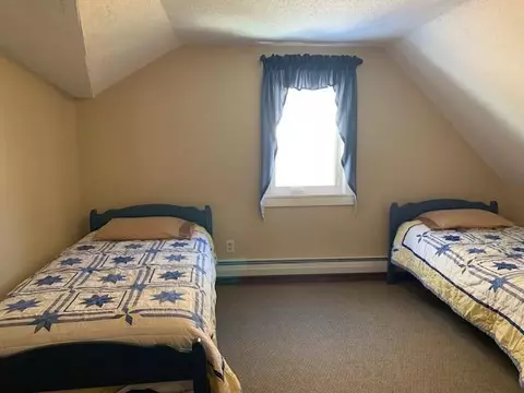 Bedroom - 52 Upper Rd, Bridgewater, VT 05035 photo 4 of 6