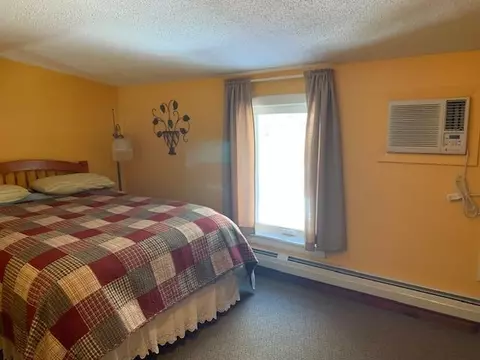 Bedroom - 52 Upper Rd, Bridgewater, VT 05035 photo 3 of 6