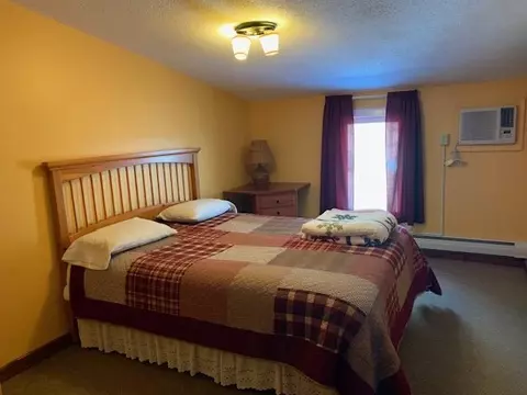 Bedroom - 52 Upper Rd, Bridgewater, VT 05035 photo 2 of 6
