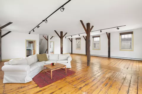 116 Birge St #3, Brattleboro, VT 05301