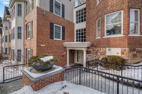 81 S Williams St #303, Burlington, VT 05401