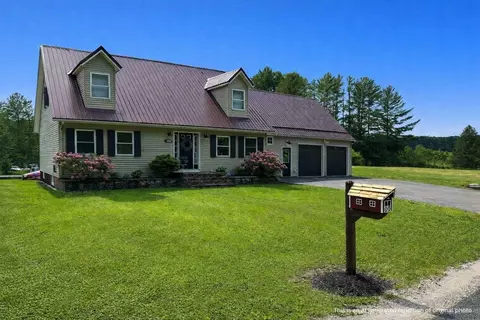 99 Veterinary Ln, Brownington, VT 05860