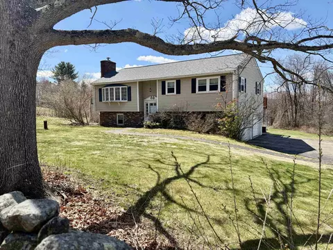 21 Barnard Ridge Rd, Meredith, NH 03253