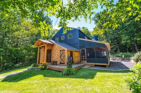 15 Bears Den Rd, Dover, VT 05356