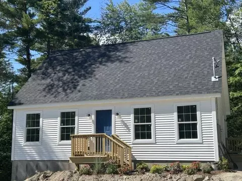 7 Hawk Ln, Canaan, NH 03741