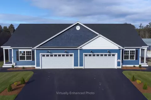 15 Millstone Dr #15, Northfield, NH 03276