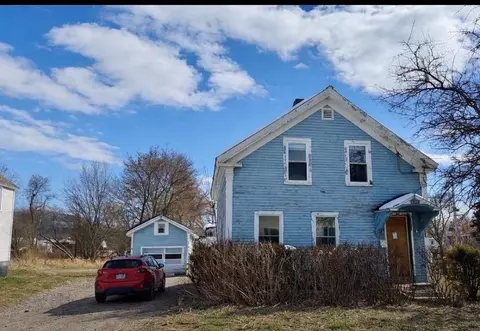 82 Franklin St, Rutland, VT 05701