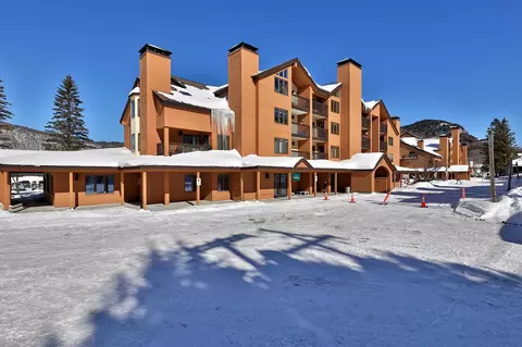 71 Alpine Dr #D-306, Killington, VT 05751