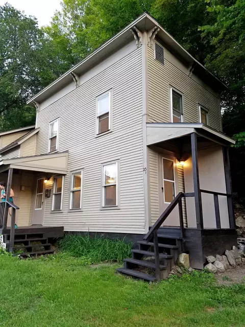 25 Ab South St, Bristol, VT 05443