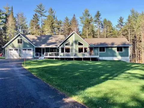 167 Grandpa Harrys Ln, Carroll, NH 03598