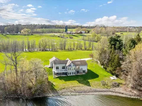 802 Alburgh Springs Rd, Alburgh, VT 05440