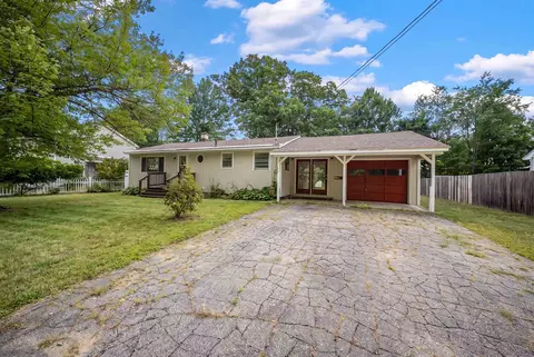 133 Lafayette St, Laconia, NH 03246