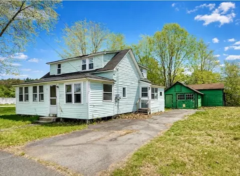 21 Academy St, Boscawen, NH 03303
