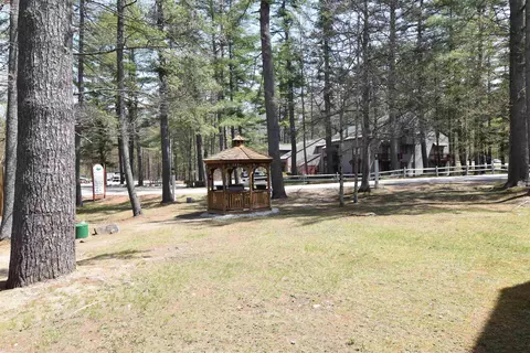 Exterior - 2 River Run Dr #C, Bartlett, NH 03812 photo 4 of 9