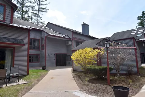 2 River Run Dr #C, Bartlett, NH 03812