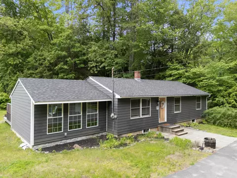 175 Sak Rd, Vernon, VT 05354