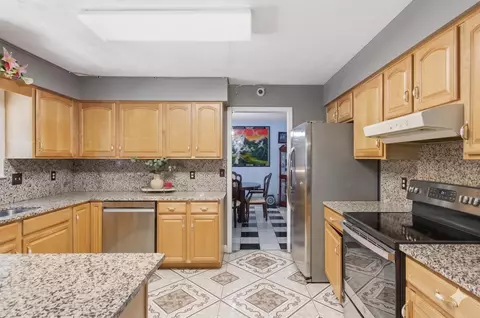 Kitchen - 240 N Brownell Rd, Williston, VT 05495 photo 1 of 3