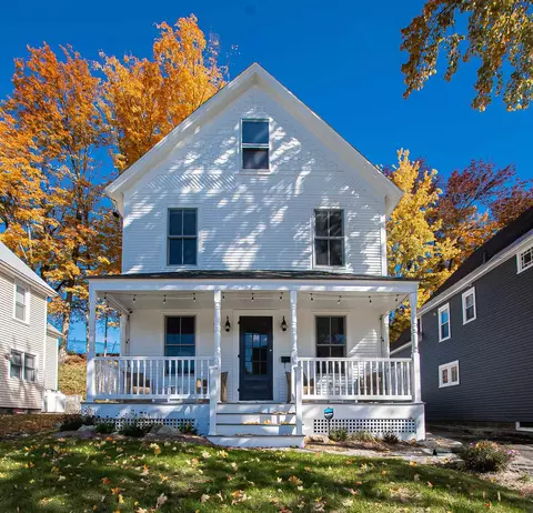 51 High St, Ludlow, VT 05149