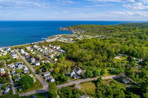 263 Long Sands Rd UNIT 2, York, ME 03909