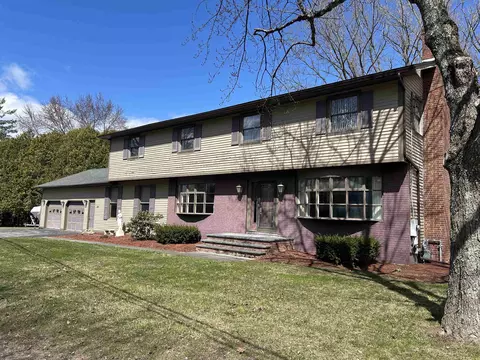 109 Juniper Rdg, Shelburne, VT 05482