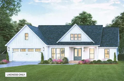 284 Leos Ln, Georgia, VT 05478