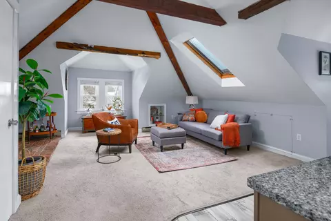 352 Miller Ave #2, Portsmouth, NH 03801