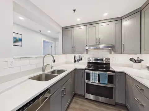 Kitchen - 133 E Mountain Rd #3A8, Killington, VT 05751 photo 1 of 3