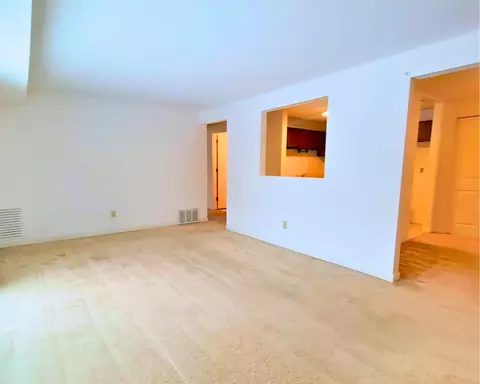 Living - 5 Brookside Dr #9, Exeter, NH 03833 photo 1 of 4