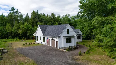 123 Oxbow Ln, Conway, NH 03818