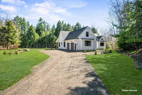 123 Oxbow Ln, Conway, NH 03818