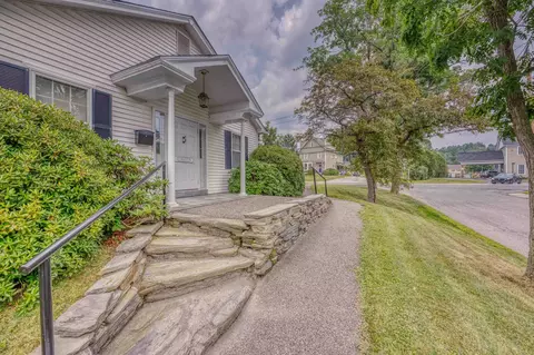 188 Cottage St, Littleton, NH 03561