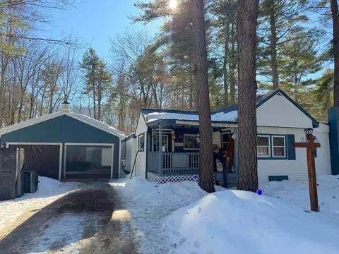 25 Hunting Ridge Rd, Conway, NH 03813