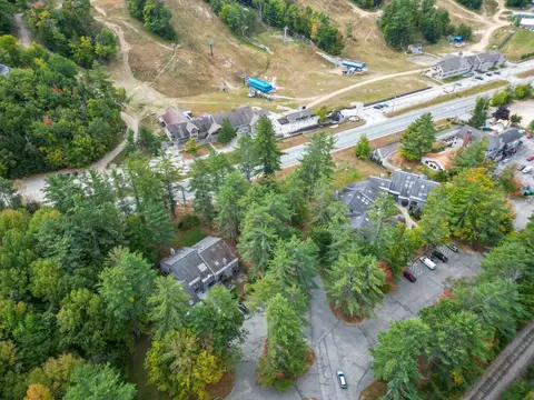 9 River Run Dr # I, Bartlett, NH 03812