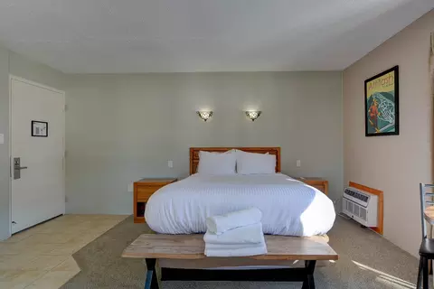 Bedroom - 1 River Run Rd # -O, Bartlett, NH 03812 photo 5 of 6