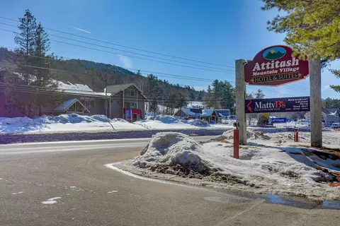 Exterior - 1 River Run Rd # -O, Bartlett, NH 03812 photo 2 of 4