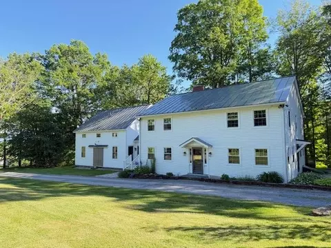 557 Bennett Hill Rd, Shaftsbury, VT 05262