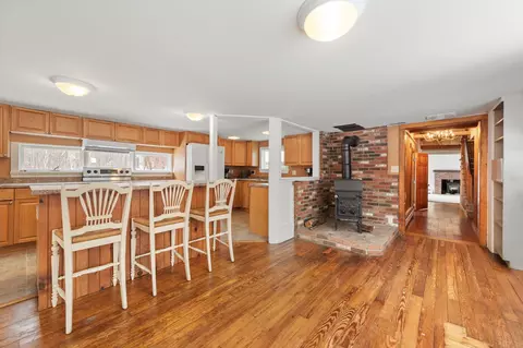 Entry Way - 8 Avery Rd, Campton, NH 03223 photo 2 of 5