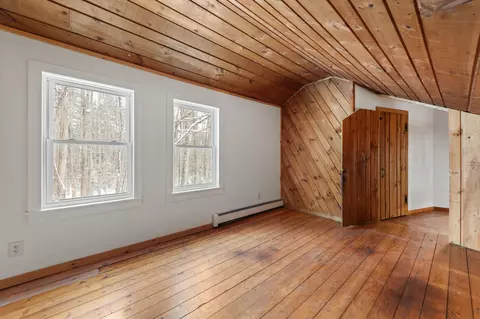Bedroom - 8 Avery Rd, Campton, NH 03223 photo 13 of 13