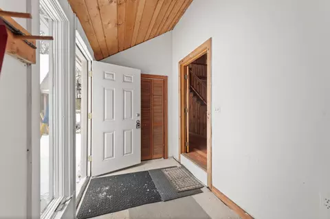 Entry Way - 8 Avery Rd, Campton, NH 03223 photo 5 of 5