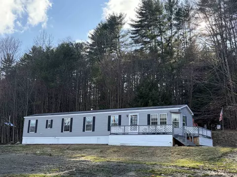 64 County Rd, Springfield, VT 05150
