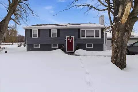 149 Jewett Dr, Bennington, VT 05201